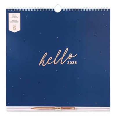 Wekelijkse Gezinskalender 2025 - Familieplanner met ruimte voor 5 leden - Marineblauw & Roségoud A4 met Maaltijdplannen, Boodschappenlijstjes en Opbergvak
