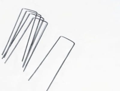 52,5 M² Worteldoek inclusief bevestiging. Inhoud pakket: Worteldoek 5,25 x 10 meter inclusief 50 gronddoekpennen. Let op in 4 verschillende breedtes te verkrijgen.