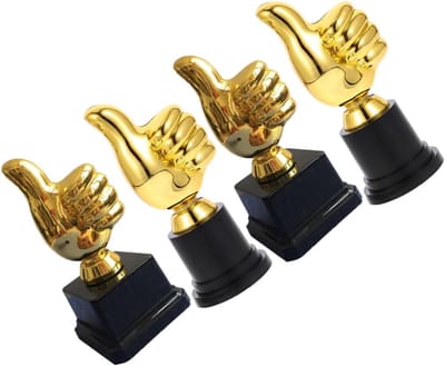 Voetbal Trofee - Beker Kampioen - Wedstrijd Prijzen - Duimvormig Speeldesign - 4 stuks - Goud