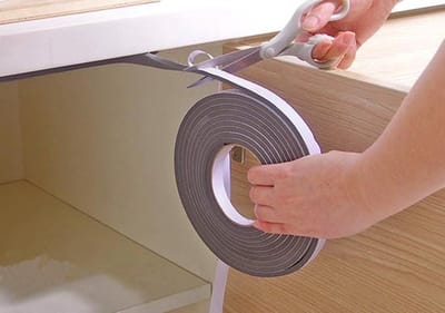 Knaak Tochtstrip 5 m - Zelfklevend - Rubber - Zwart - Voor Ramen & Deuren - Tocht- & Geluidswerend