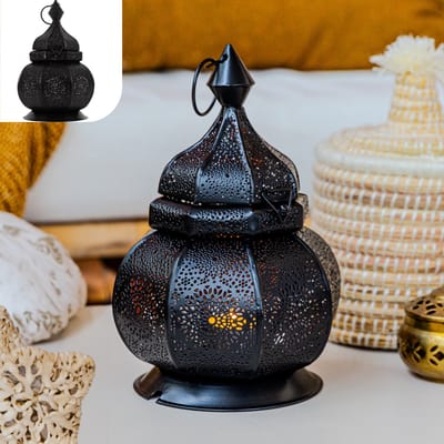 Gadgy Oosterse Lantaarn - Marokkaanse Lantaarn Windlicht - Decoratie voor binnen - Tafellamp - Waxinelichthouders Woonkamer - Theelichthouder Cadeau - Metaal 26x18 CM - Ook geschikt voor Elektrische verlichting