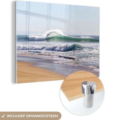 MuchoWow® Glasschilderij 80x60 cm - Schilderij acrylglas - Strand - Golven - Zee - Foto op glas - Muurdecoratie woonkamer - Wanddecoratie slaapkamer - Schilderijen