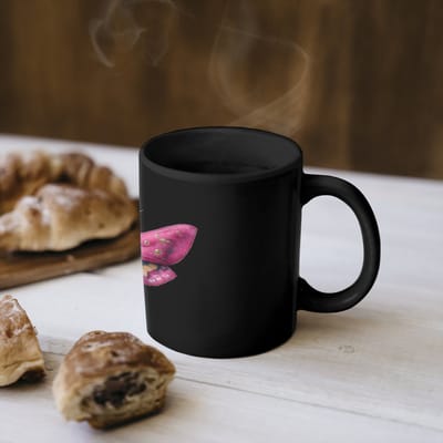 Magische Mok - Foto op Warmte Mokken - Koffiemok - Vlinder - Roze - Nachtvlinder - Magic Mok - Beker - 350 ML - Theemok