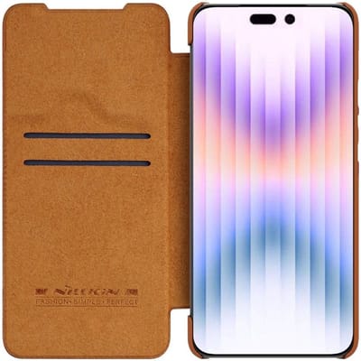 Nillkin Qin Pro Hoesje Geschikt voor Apple iPhone 14 Pro Max - Book Case met Camera Slider - Ruimte voor Twee Pasjes Bruin