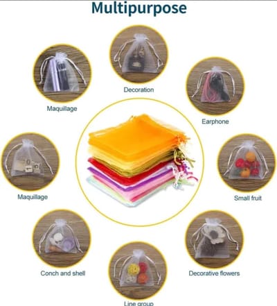 Organza zakjesOrganza zakjes - Mooi - 7 x 9 cm - 20 stuks – Prachtig – Delicaat – Snoep – Sieraden – Kleine cadeautjes – Decoratie – Feesten – Geschenkjes – ROOD - R 105
