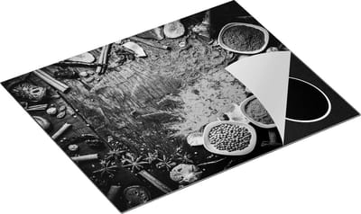 Chefcare Inductie Beschermer Kruiden en Specerijen op Tafel - Zwart Wit - 65x50 cm - Afdekplaat Inductie - Kookplaat Beschermer - Inductie Mat