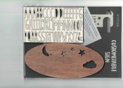 naambord hout met witte letters - babykamer - kinderkamer - zelf maken - Vintiun