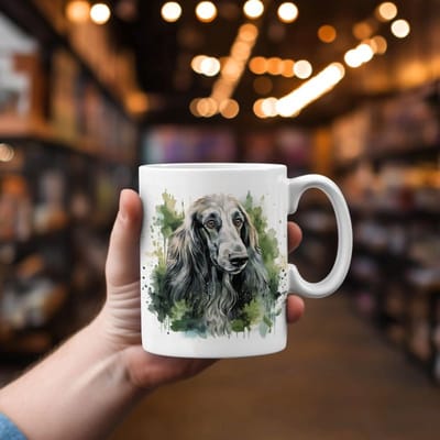 Mok met een grijze Afghaanse windhond