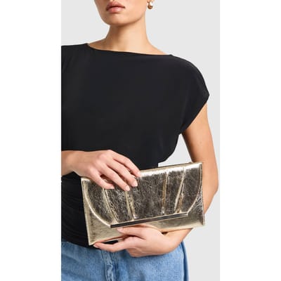 boohoo Dames Hoogglanzende Gekreukte Envelop Clutch Tas | Goud