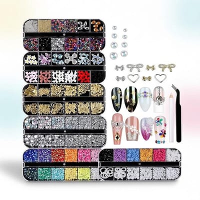 Maison Elara Nail art set met 6 doosjes strass-steentjes en accessoires