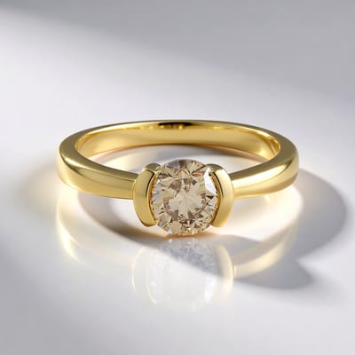 Cavill - Luxe Gouden Ring - 14 Karaat Geelgoud - 0,93 ct I2 Champagne Ronde Briljant - Bezel Zetting - Elegante Tijdloze Damesring