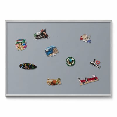 Tulup Magneetbord met Zilveren Frame - Grijs Magneetbord Met Effen Achtergrond - 100 cm x 70 cm - Grijze kleur - Magnetisch Bord Foto Bevestiging - Design Magneetbord met Frame - Magnetisch Bord Muurbevestiging