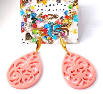Jeannette-Creatief® - Resin – Barok Druppel Vintage Roze - Roze Oorbellen - Resin Oorbellen – Oorbellen Roze - Gouden Oorbellen - Oorbellen – Oorhangers - Oorbellen dames - Oorhaakjes - Trend - Valentijn