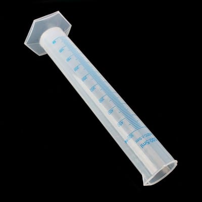 Dailygoods- Meetcilinder 500 ml - Transparante Kunststof - Nauwkeurige Meting - Laboratorium/Keuken - Veelzijdig Inzetbaar - Bestand tegen Chemische Corrosie - Maatbeker