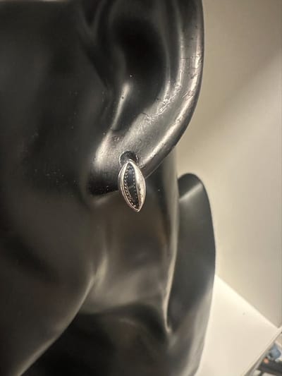 kaak oorbellen | | Make up | Parfum | Moederdag | Verjaardagscadeau| Cadeautje| Valentijnsdag| Kado | sieraden | vaderdag | oorbellen | oorsieraden