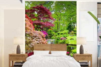 Behang - Fotobehang Bomen - bloemen - Japans - Natuur - Water - Breedte 165 cm x hoogte 220 cm