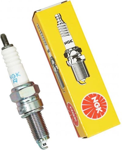 Bougie d'allumage NGK pour Scooter Honda 125 Sh I D Etrier 3 Pistons 2017 à 2019 Neuf