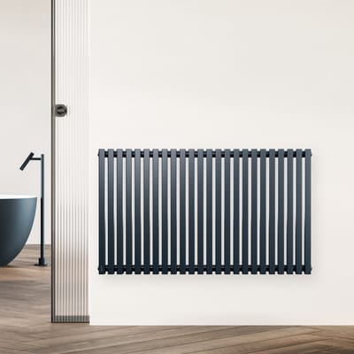 Blumfeldt Radiator - 891W Wandradiator met Verticale Verwarmingsbuizen, Modern Stalen Ontwerp, Centrum Aansluiting, Ideaal voor Badkamers & Woonkamers, 63 x 108 cm, Antraciet