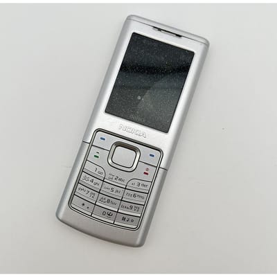 Gerenoveerde Nokia Originele Nokia 6500 Classic mobiele telefoon 1 battery 1 charger wit