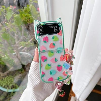 Voor Samsung Galaxy Z Flip 6 5 4 3 Hoesje ZFlip6 Z Flip6 ZFlip 6 Schattige Vruchten Aardbei Armband Kattenoren Schokbestendige Cover For Z Flip 6
