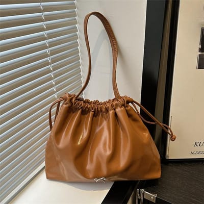 Tas met plooien en trekkoord voor dames, trendy nieuw, grote capaciteit, zomer casual, één schouder, veelzijdig, tote bag black