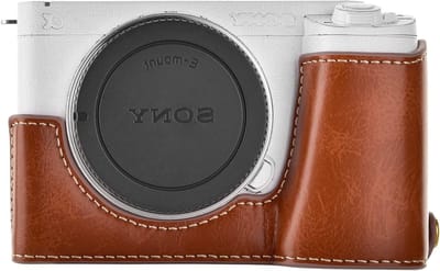 PU Leren Half Case voor Sony ZV-E1 Camera - Beschermende Tas met Onderopening - Bruin, Stijlvol en Duurzaam