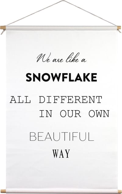 We are like a snowflake alle different in our own beautiful way | Textielposter | Textieldoek | Wanddecoratie | 90 CM x 130CM | Kerst | Kerstdecoratie