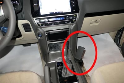 Brodit ProClip houder geschikt voor Toyota LandCruiser 150/ Landcruiser Prado 2022-2023 Console mount