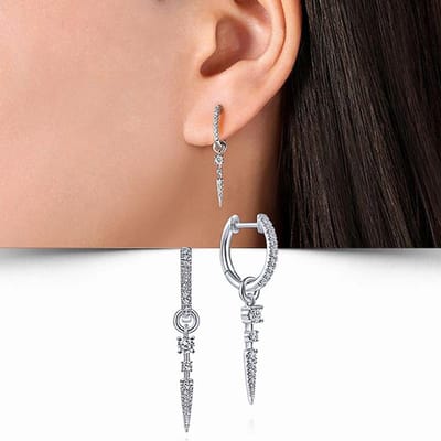 Huitan Trendy Cool Meisje Dagelijkse Oorbellen met Heldere Zirconia Hanger Mode Vrouwelijke Verlovingsfeest Accessoires Sieraden brown