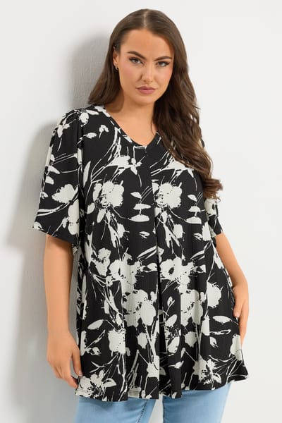 Yours Zwarte Top Met Abstracte Bloemenprint En Plooien Aan De Voorkant Size 44