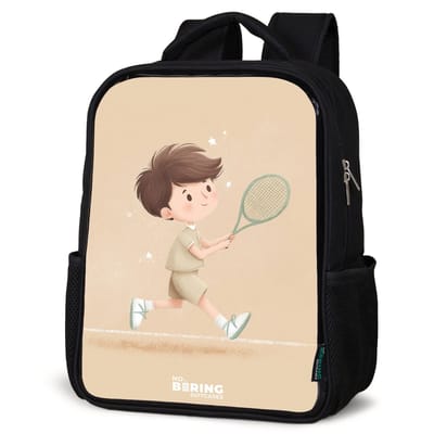 NoBoringSuitcases.com® - Rugzak zwart - Schooltas jongen & meisje - Jongen speelt tennis op zandkleurige achtergrond - Rugtas voor school - Boekentas kind - Schoolrugzak - Kinderrugzak