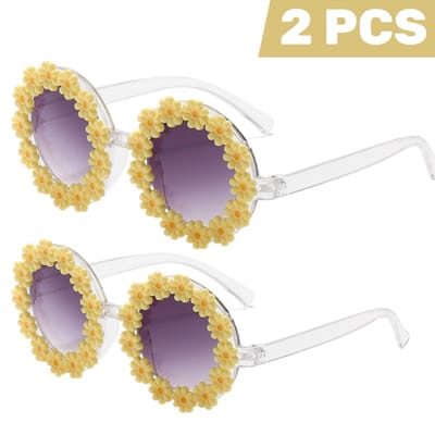 2 stuks – Zonnebrillen met madeliefjesdesign – Gele bloemen – Set voor ouder en kind (kindermodel + volwassenmodel) – Decoratieve UV-beschermende brillen – Ideaal voor strand, vakantie en fotoshoots – Schattig en stijlvol accessoire