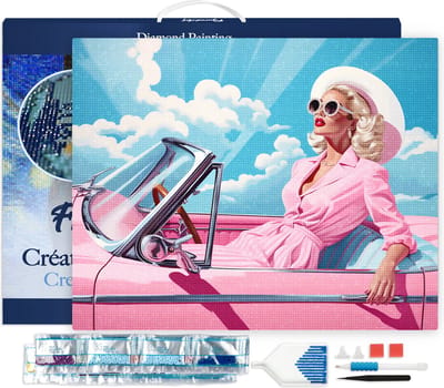 Figured'Art Diamond Painting set Volwassenen 40x50 cm met lijst Diva in een Roze Retro Auto - 5D DIY Art full drill vierkante diamant - Canvas al ingelijst