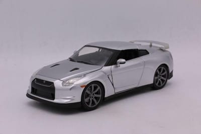 Nissan Skyline R35 GTR The Fast And The Furious modelauto 1:24