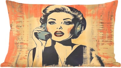 Sierkussens - Kussentjes Woonkamer - 60x40 cm - Retro - Vrouw - Koptelefoon - Oranje