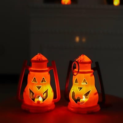 2 stuks Draagbare Pompoenlantaarn Halloween Decoratieve Requisieten en Decoratieve Artikelen Kleine Nachtlantaarn Festival Feestartikelen Lichtgevende Pompoenhanger 2pcs red