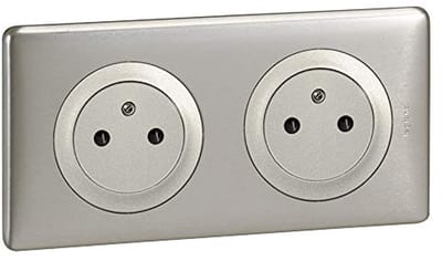 Complete set met 2 stopcontacten met aarding en inbouwdoos - grijs - 230 V