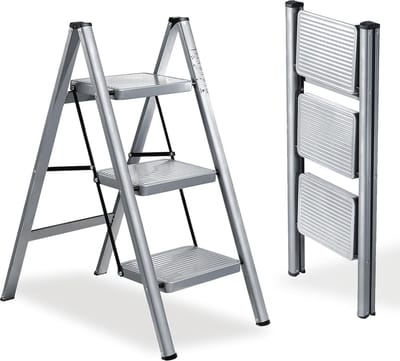 Vouwladder met 3 treden - Huishoudladder trapladder - Klusjes in huis - Licht en compact - 150 kg belasting - Grijs
