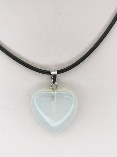 Edelsteen - Opaal - hartje Hanger met - gratis - zwart - wax koord Ketting - 40cm + 5cm Verstelbaar - Alle kinderen hebben een natuurlijke aantrekkingskracht op edelstenen.
