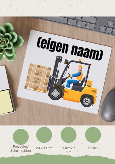 Akyol - heftruck met pallet met eigen naam Muismat - Heftruck - mensen die werken in de magazijn - collega's - verjaardag - afscheidscadeau - geschenk - kado - 23 bij 19 cm