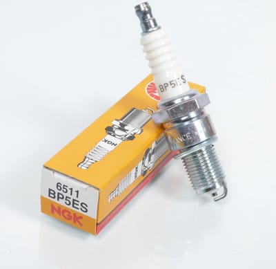 bougie ngk voor scooter aprilia 300 scarabero special na 2009 bp5es nieuw