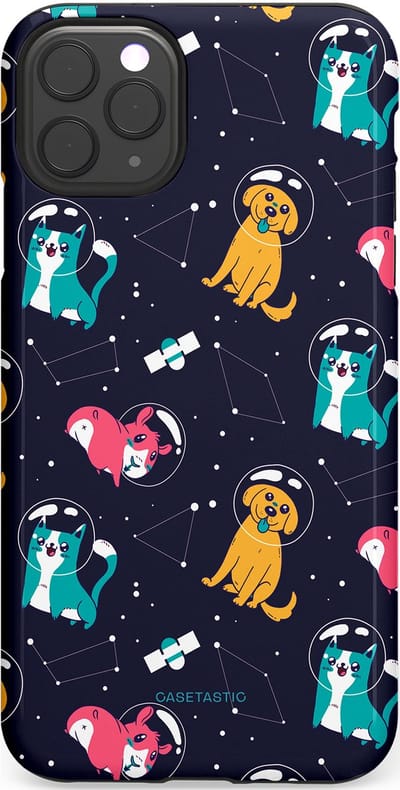 Casetastic Hoesje Geschikt voor Apple iPhone 11 Pro Max - Stijlvolle Beschermende Duo-layer Case - Sterrennacht Dieren