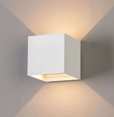 Goliving lamp – Wandlamp wit binnen en buiten – Kubuslamp industrieel – Waterdichte LED-verlichting - Energiezuinig en roestvrij - 10 x 10 x 10 cm