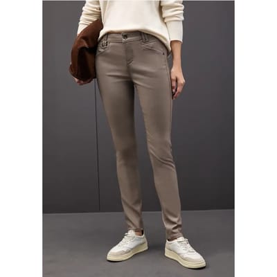 Slim Fit gecoate broek