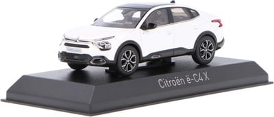 Citroen E-C4 X 2023 White Pearl