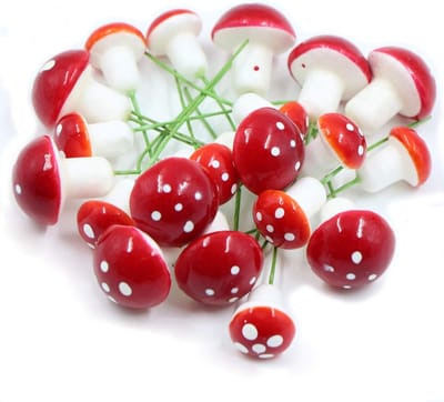Mini Mushroom Decoratie - Tuin Decoratie Pot Decoratie - Bloempotten Versieren - Niet giftig Polystyreen - 20 stuks - Rood