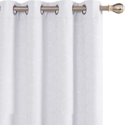 Set van 2 Lichtwitte Grijze Verduisteringsgordijnen met Oogjes Thermisch Verduisteringsgordijn Anti Koude Zilver Gedrukt Patroon Deurgordijnen Slaapkamer Woonkamer 132 x 138 cm