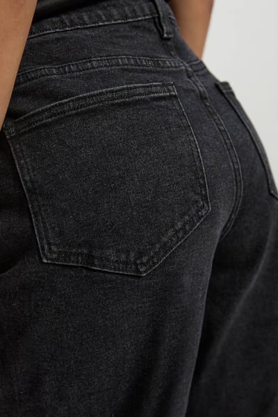 boohoo Dames The High Waist Loose Straight Jean | Washed Black | Maat: 8/32L
