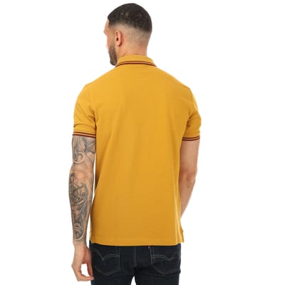 Ben Sherman poloshirt met dubbele contrasterende streep voor heren, mosterdbruin