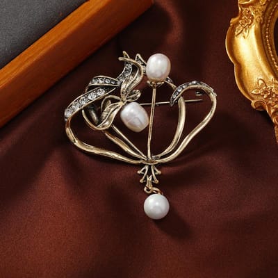 Broches Badges Baroques Cœur Perle Vintage pour Femmes Mode Rétro Métal Épingles Design Simple Corsage pour Dame Fête Mariage Cadeau